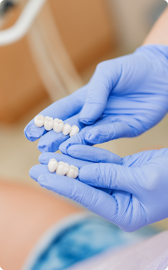 Natural-looking, metal-free porcelain dental restorations